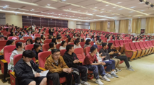 无码流出
开展2024届就业指导专场讲座