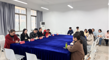花溪区委社会工作部杨刚部长一行到无码流出
与师生开展面对面交流活动