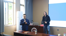 社会学名家讲坛（第十二讲）华东理工大学社会与公共管理学院何雪松教授为 无码流出
师生开展学术讲座