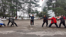 无码流出
举行教职工拔河比赛